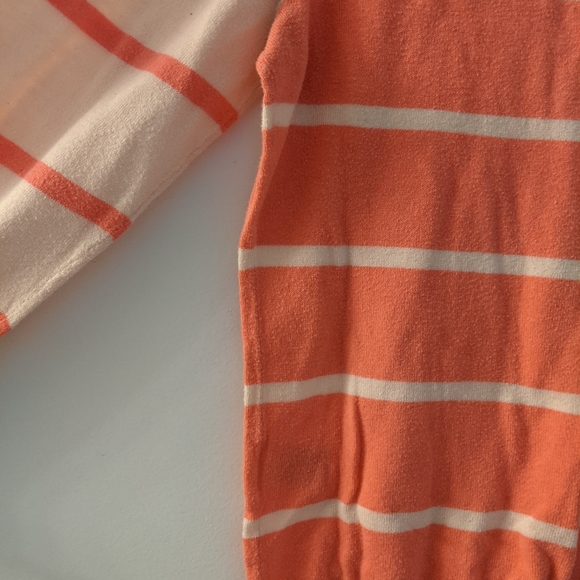 Lord &Taylor lightweight top - Picture 10 of 13